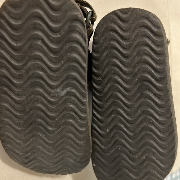 selling Konges Sløjd Rubber sandals w/straps, condition 8/10, organic price $85 - Picture 4 of 4